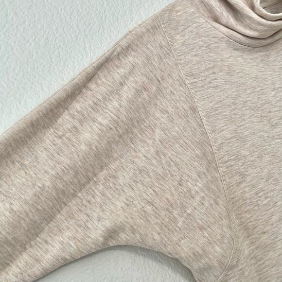 Avia Womens Tan Workout Longsleeve Stretch Turtleneck Top Running Size Small 4-6 - Picture 6 of 7